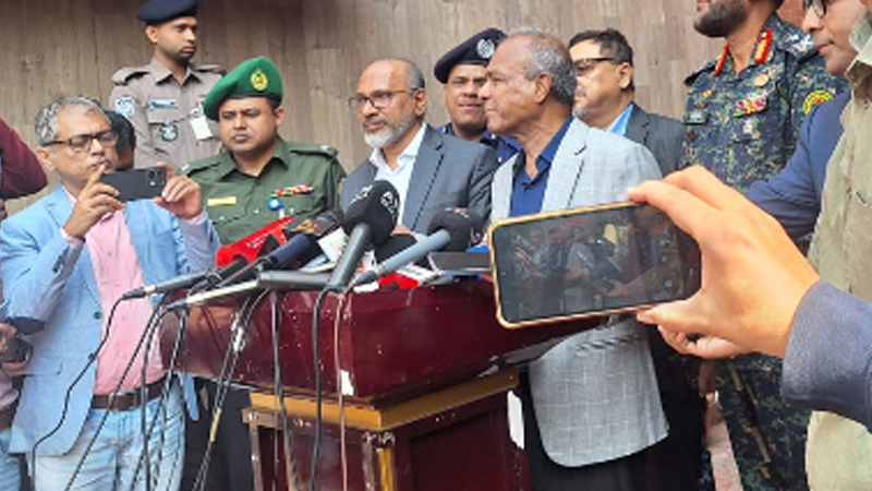 নির্বাচনে সারাদেশে ১ লাখ সেনাবাহিনী মোতায়েন থাকবে: স্বরাষ্ট্র উপদেষ্টা